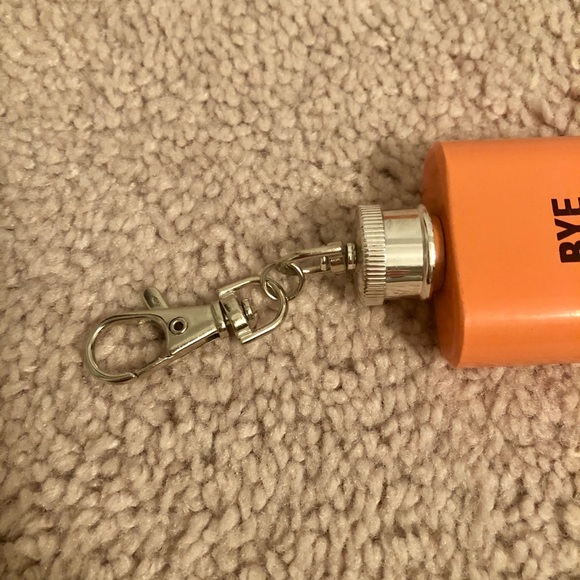 Two Mini Flask Keychains - Picture 4 of 5